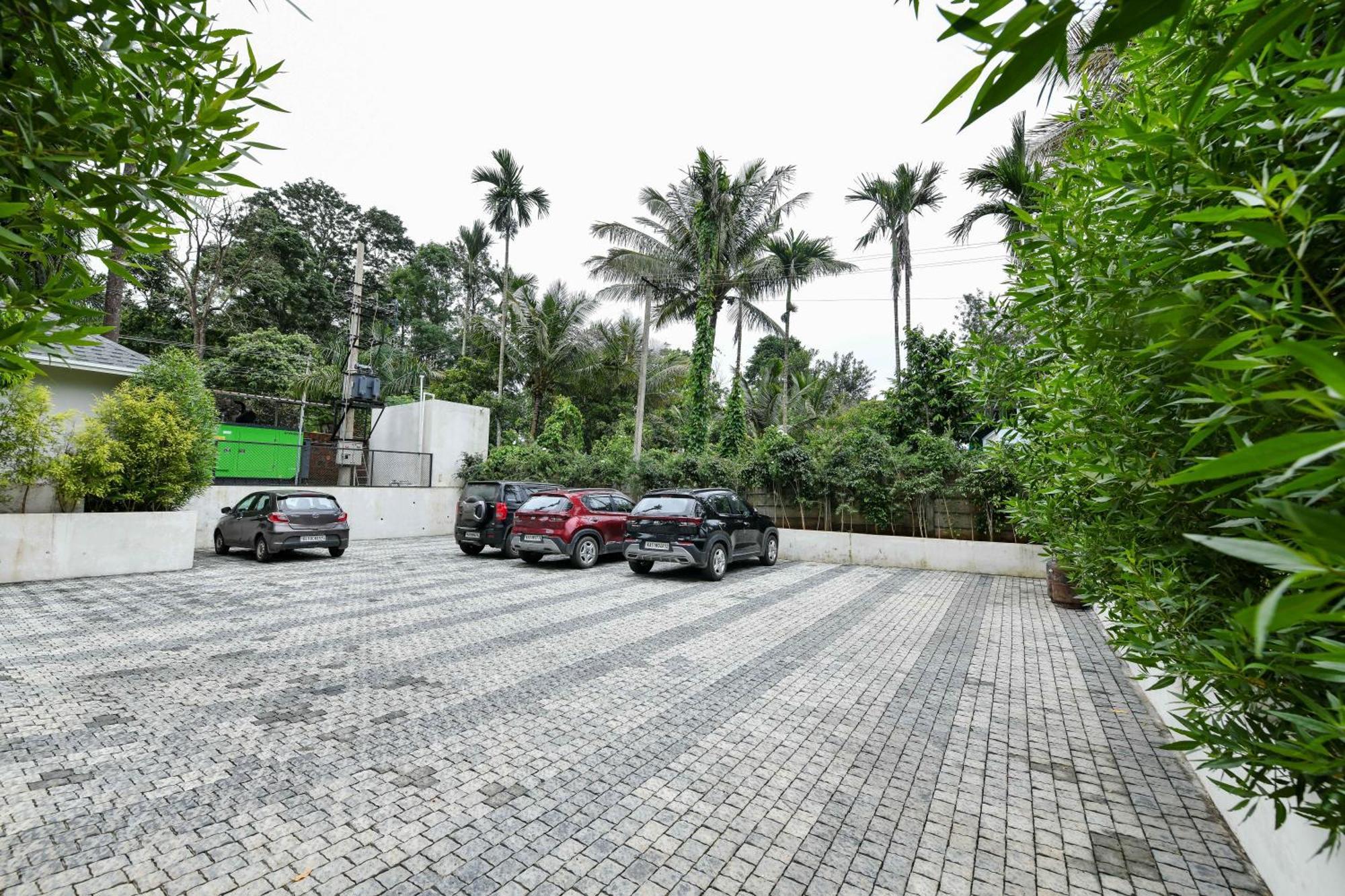 Inventree Aranya Resort & Spa Madikeri Exterior foto