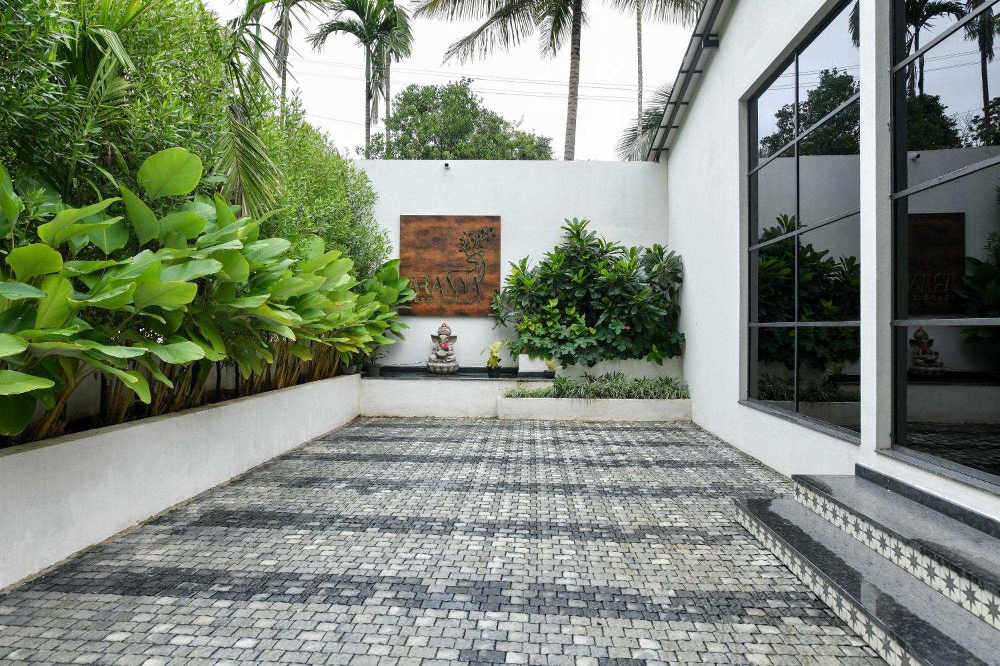 Inventree Aranya Resort & Spa Madikeri Exterior foto